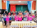TRAO TẶNG QUÀ CHO HỌC SINH CÓ HOÀN CẢNH KHÓ KHĂN TẠI XÃ HỮU SẢN